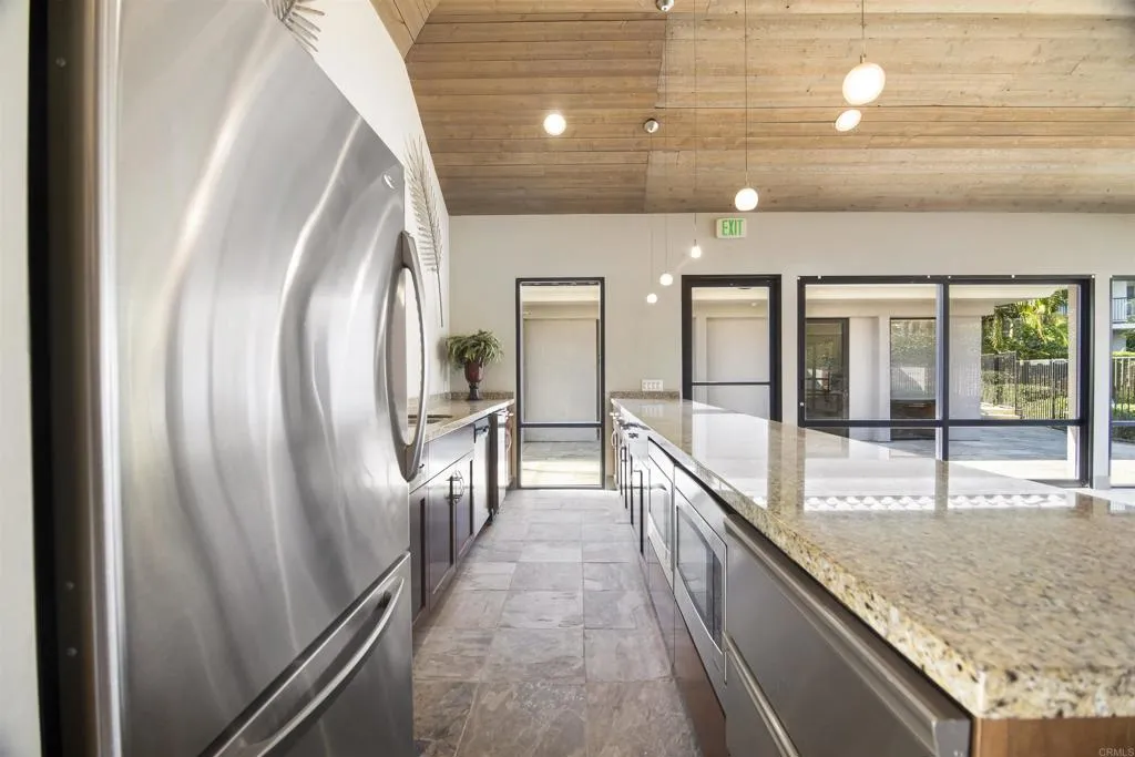 https://cdn.realtyfeed.com/cdn/127/305848608/9d3a4df31e071ca7e703154cda7acf90.webp