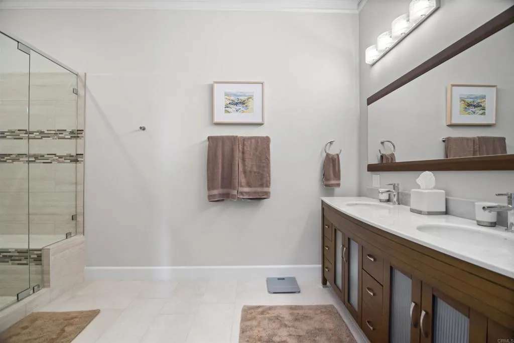 https://cdn.realtyfeed.com/cdn/127/305848608/f44473e4d33bb7757f0440784a80081b.webp