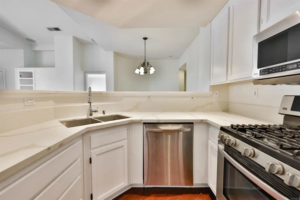 https://cdn.realtyfeed.com/cdn/127/305851597/b7d23a4aee0e3eb61830d3fa4b96aa2b.webp