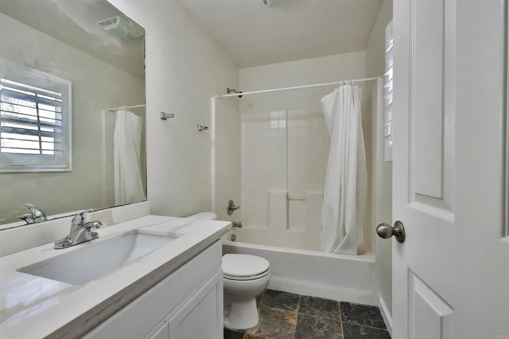 https://cdn.realtyfeed.com/cdn/127/305851597/e37362b90fe8dfc86ee9d744632dd5c6.webp