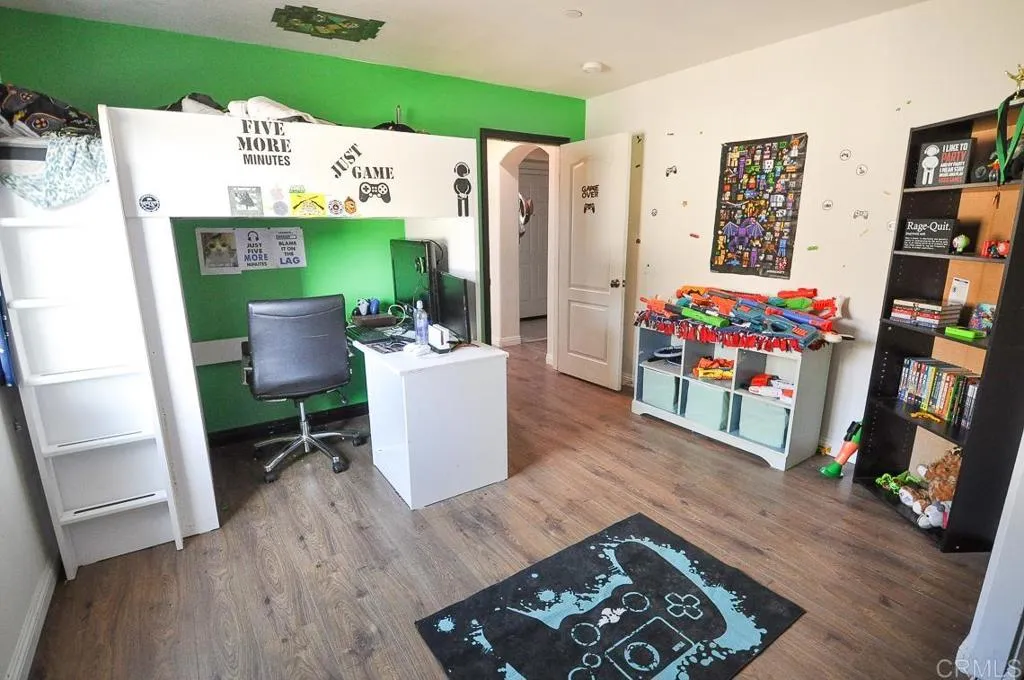https://cdn.realtyfeed.com/cdn/127/305861469/d450e730240531447b77d4387a89c762.webp