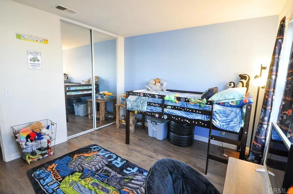 https://cdn.realtyfeed.com/cdn/127/305861469/e7250675520f3c423f7ef33fce740483.webp