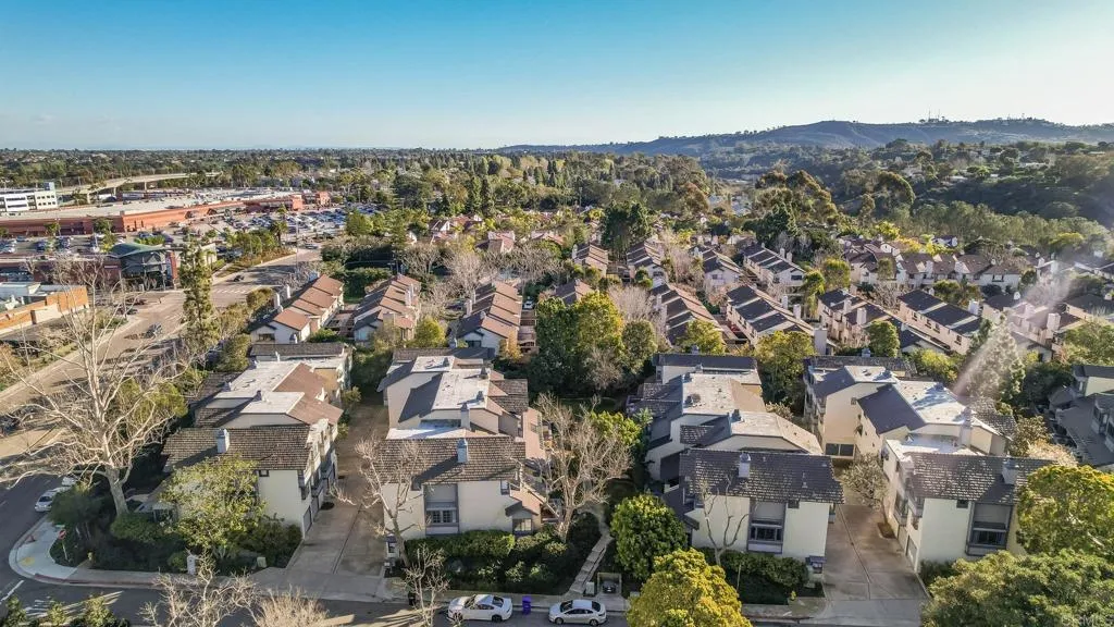 https://cdn.realtyfeed.com/cdn/127/305864907/07c70ba2eee6dcbd20b571d5fa8dec74.webp