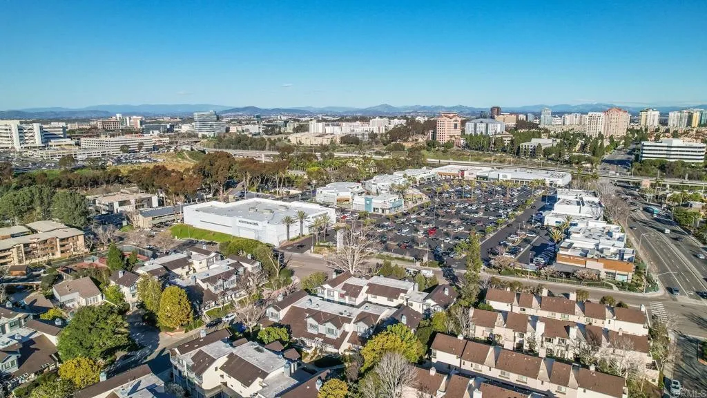 https://cdn.realtyfeed.com/cdn/127/305864907/d4103257383eaa9f9a8c0aa8335a32a6.webp