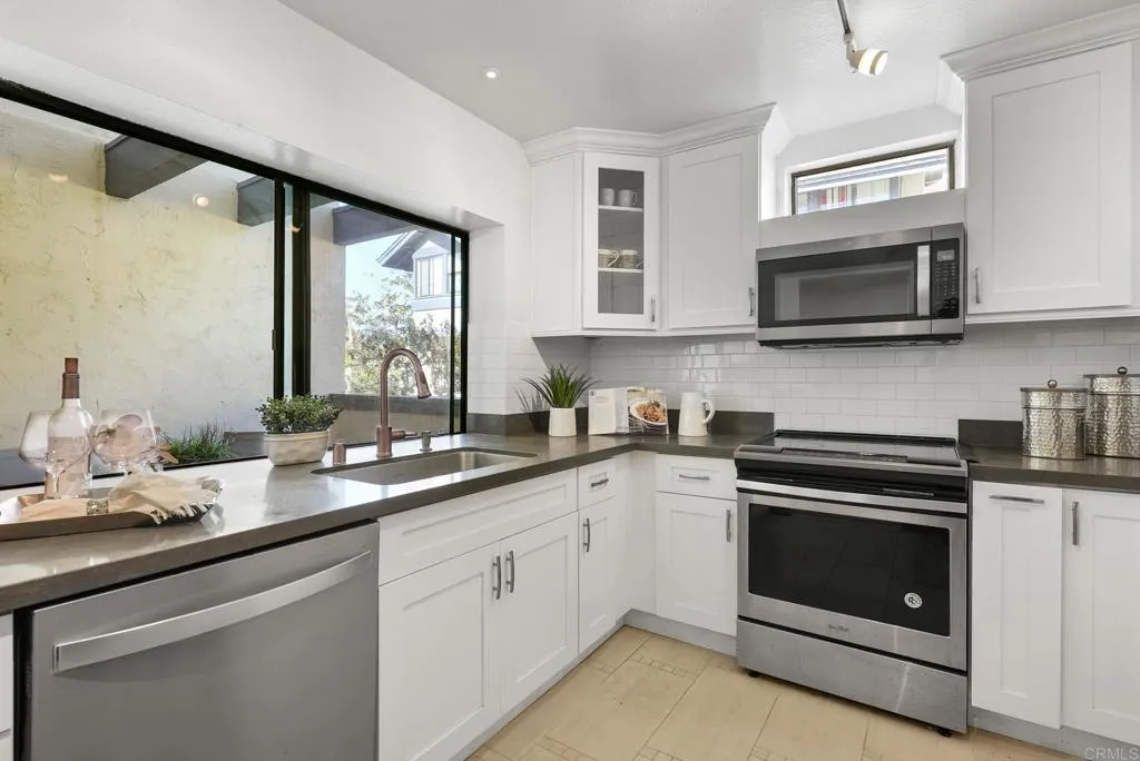 https://cdn.realtyfeed.com/cdn/127/305864907/d4bc69ea6aa95b0231f2846cee1207f6.webp