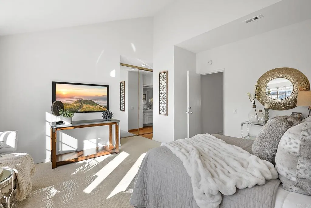 https://cdn.realtyfeed.com/cdn/127/305864907/fcc7ce1b8f1df5b74803ec849bf16c92.webp