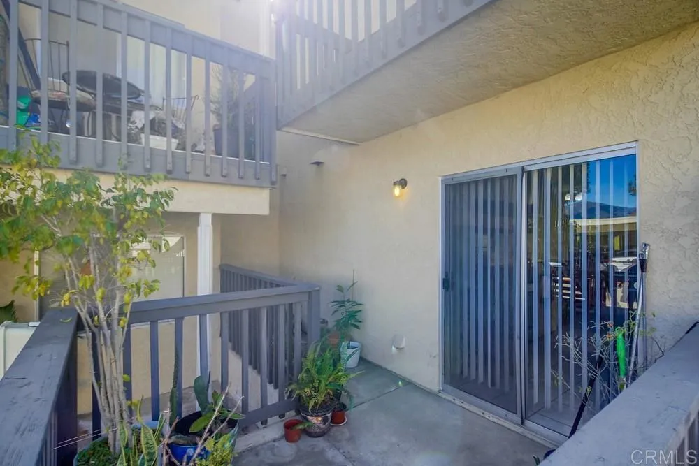 https://cdn.realtyfeed.com/cdn/127/305869143/66fd592fa7135027ec6402639adf5b17.webp