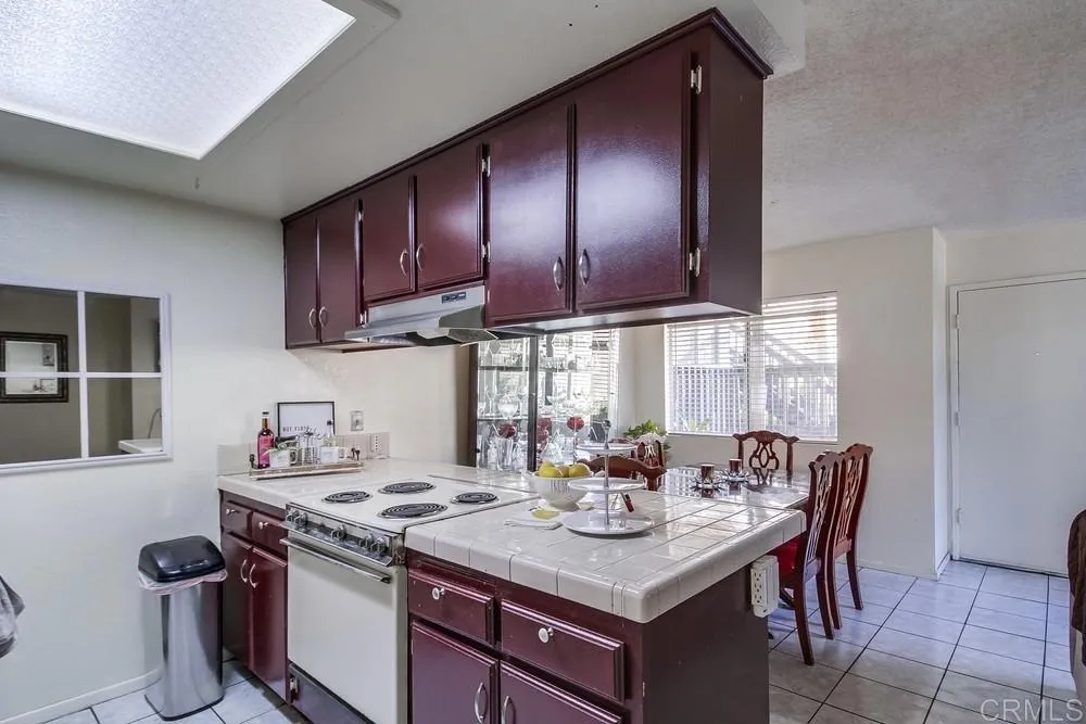 https://cdn.realtyfeed.com/cdn/127/305869143/e0854801195bae3883db528895242fb9.webp