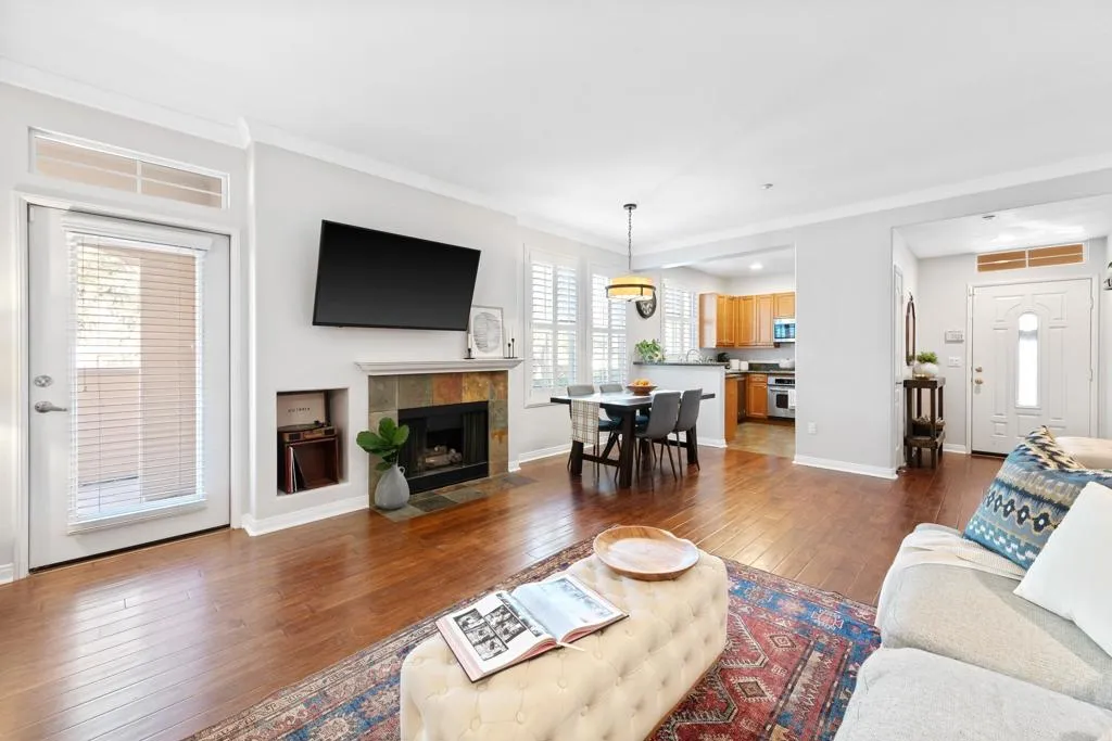 Photo #5: NDP2300999 Listing 