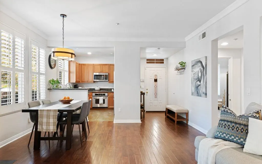 Photo #3: NDP2300999 Listing 