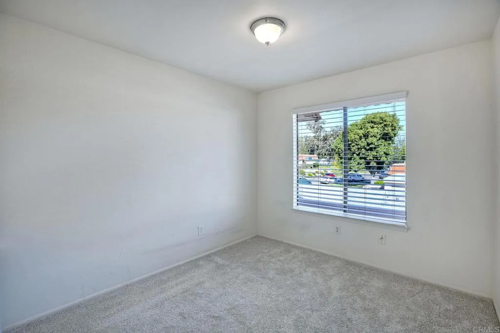 https://cdn.realtyfeed.com/cdn/127/305873984/28b65db6b79ad31982aeba4610af30c7.webp