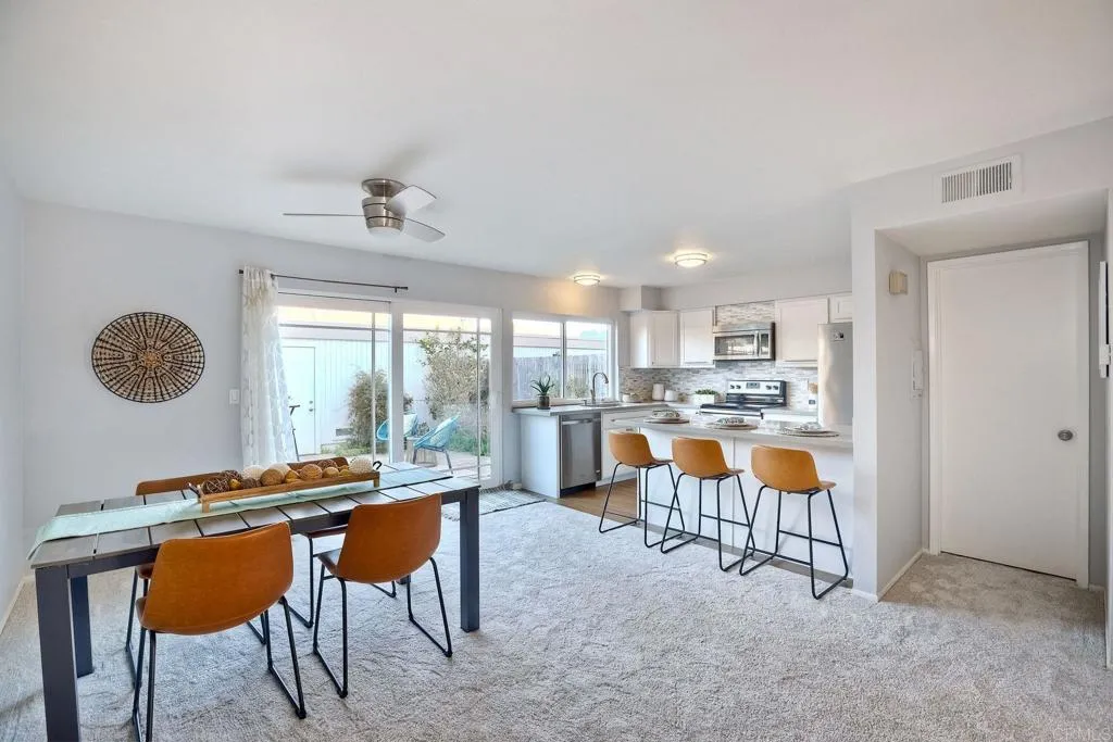 https://cdn.realtyfeed.com/cdn/127/305873984/bf0f1d143e27d5e5c512ca2bd8e35c96.webp