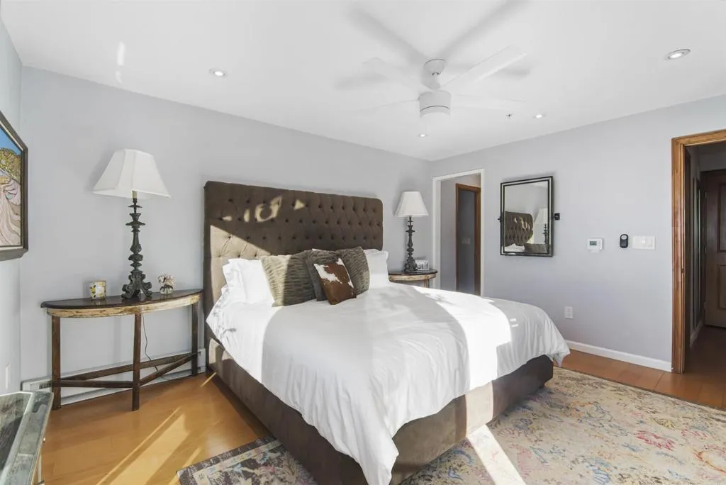 https://cdn.realtyfeed.com/cdn/127/305875697/88293ca68b6e48d8277011b3c0f59bcd.webp