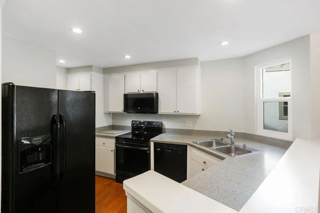 https://cdn.realtyfeed.com/cdn/127/305884559/131f72be223fc926a9e3a18e68a34111.webp
