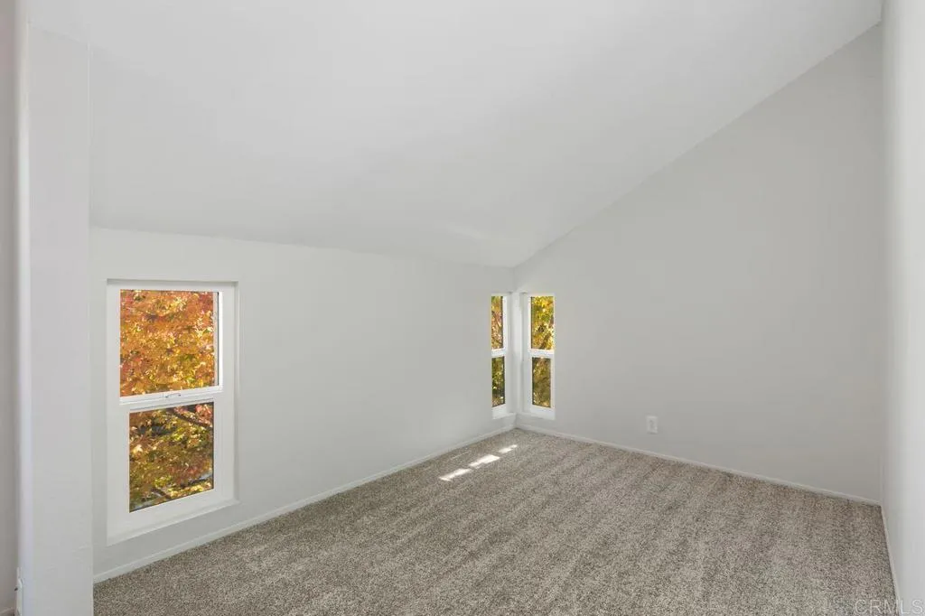 https://cdn.realtyfeed.com/cdn/127/305884559/3fe71dd22debd5008f7cdcaadc9231ca.webp
