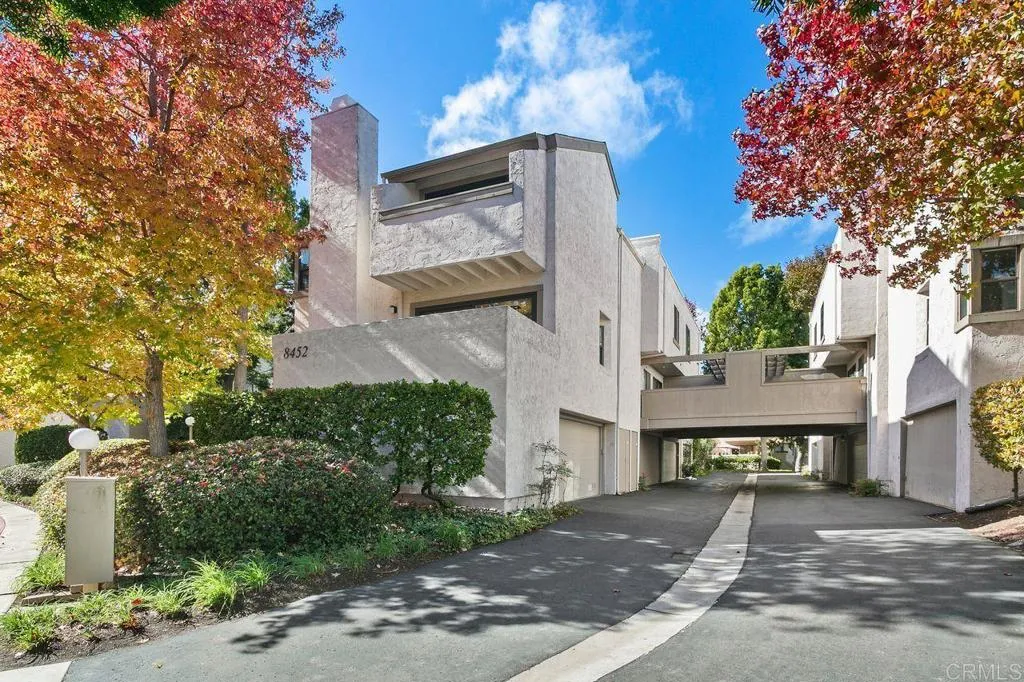 https://cdn.realtyfeed.com/cdn/127/305884559/5f6de92bef2370ba31aa06f8525e3c79.webp