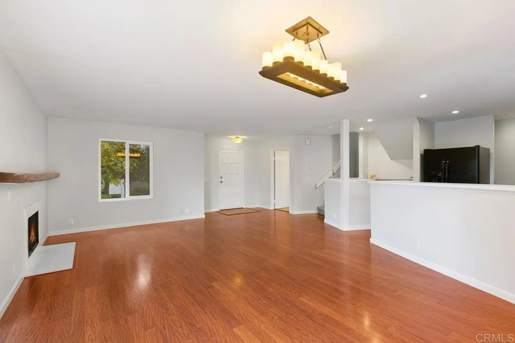 https://cdn.realtyfeed.com/cdn/127/305884559/7c5bc1222b70e7f5bb16da9152987afe.webp