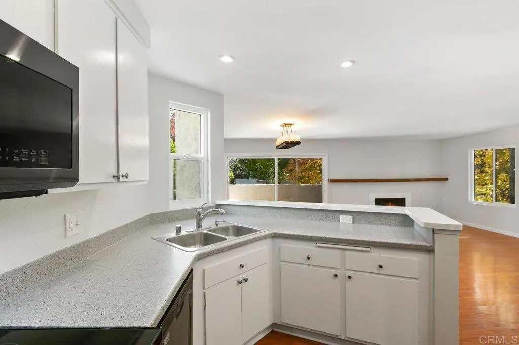 https://cdn.realtyfeed.com/cdn/127/305884559/b43ba18a3d28f4d5311580f197c6d846.webp