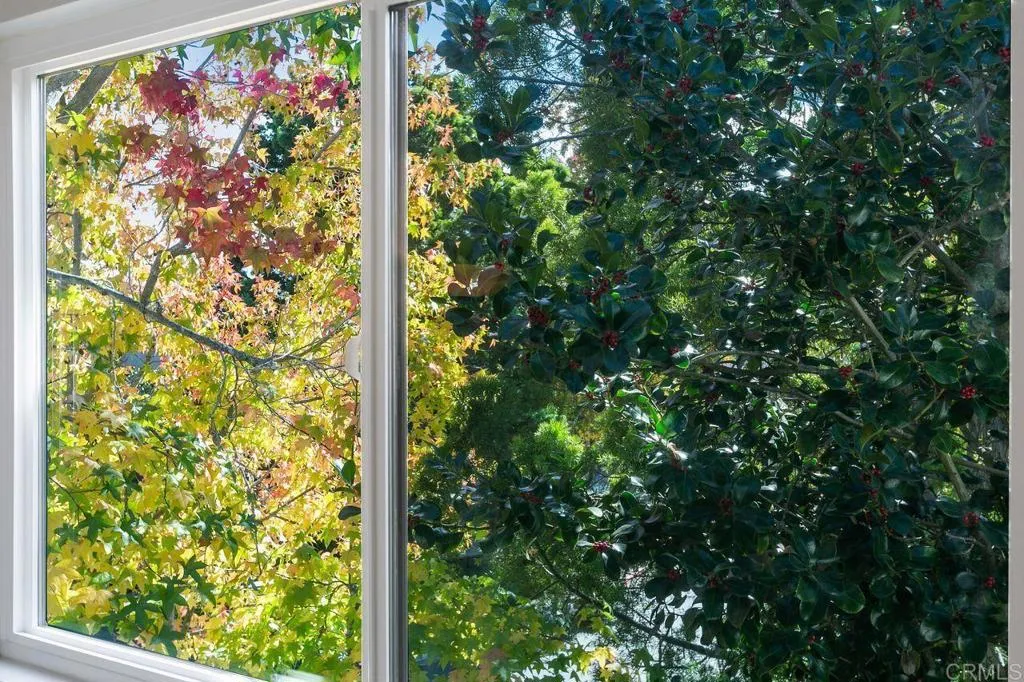 https://cdn.realtyfeed.com/cdn/127/305884559/b5d369e5472015363c1f0fc2324a496a.webp