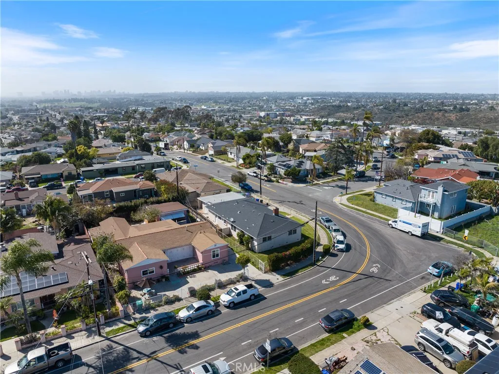 https://cdn.realtyfeed.com/cdn/127/305887061/7270806707f30b03bd20229778bcb000.webp