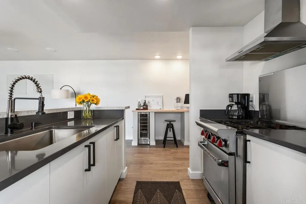 https://cdn.realtyfeed.com/cdn/127/305890257/77a4029644638cebda38cb05f7d5f6d7.webp