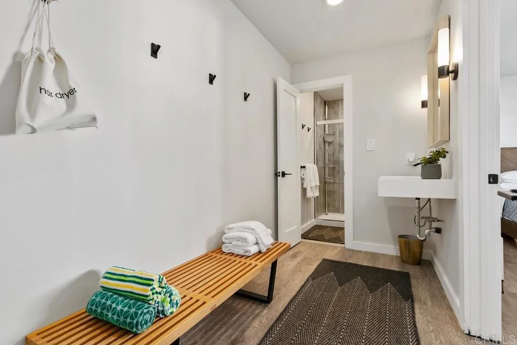 https://cdn.realtyfeed.com/cdn/127/305890257/bbf7e0c77d422eb8c6224c28ecd34c02.webp