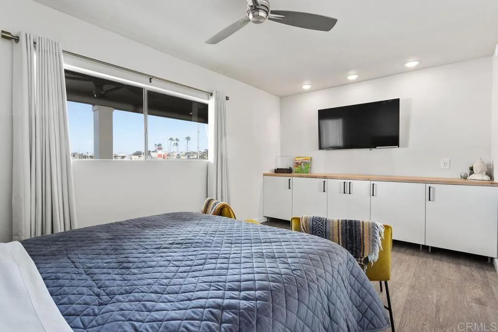 https://cdn.realtyfeed.com/cdn/127/305890257/c816e8f60a2cd16555ffa91fc4ad75c6.webp