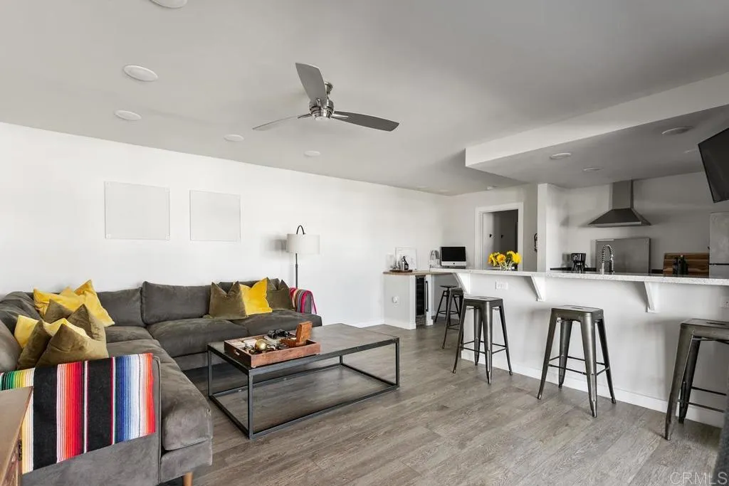 https://cdn.realtyfeed.com/cdn/127/305890257/fef0a42578c51b61e55d328cf60e547b.webp