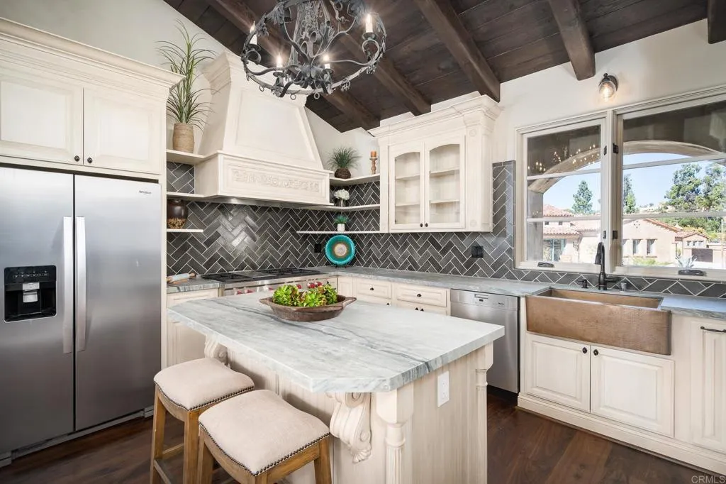 https://cdn.realtyfeed.com/cdn/127/305893874/239d749308ba344561424c9029af56aa.webp