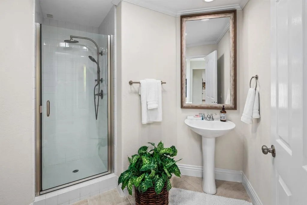 https://cdn.realtyfeed.com/cdn/127/305895153/47e72974a7b0e49eda6b3aef9fc72458.webp