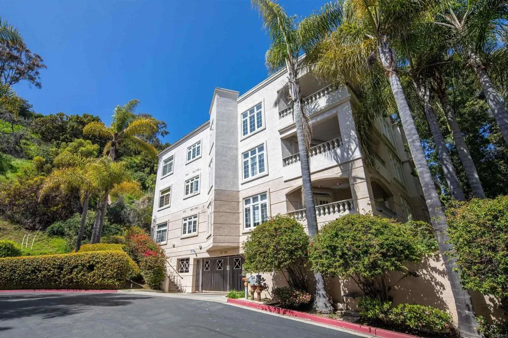 https://cdn.realtyfeed.com/cdn/127/305895153/50ee9495ecc8a1c235a87f1be0997bd2.webp