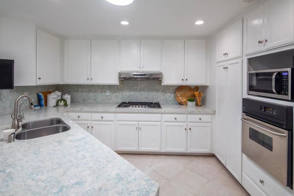 https://cdn.realtyfeed.com/cdn/127/305895153/a4703399adc6926927313b8dbe3ac801.webp