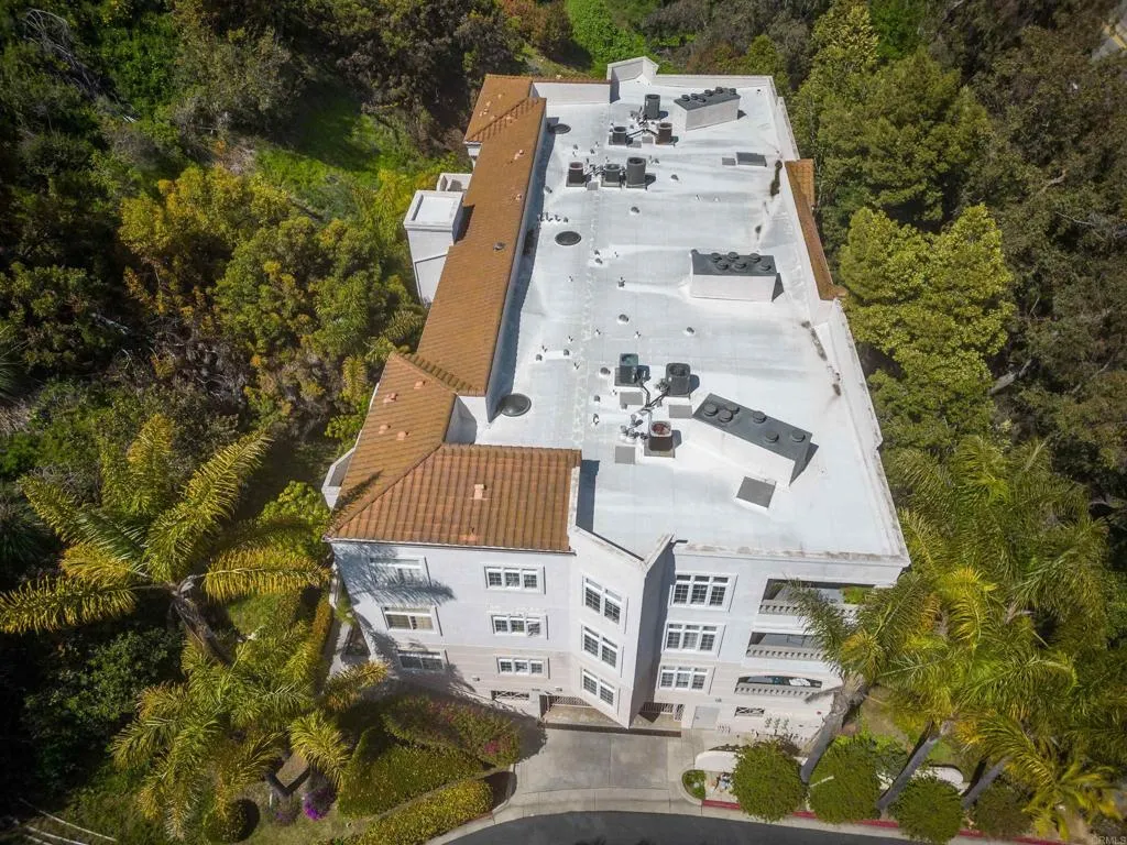 https://cdn.realtyfeed.com/cdn/127/305895153/f8e294860ff4ed88776147cd5e009f78.webp