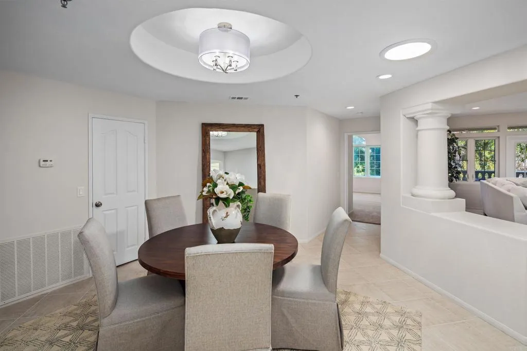 https://cdn.realtyfeed.com/cdn/127/305895153/fc4ba38b93dda29f2a18d77d543164c2.webp