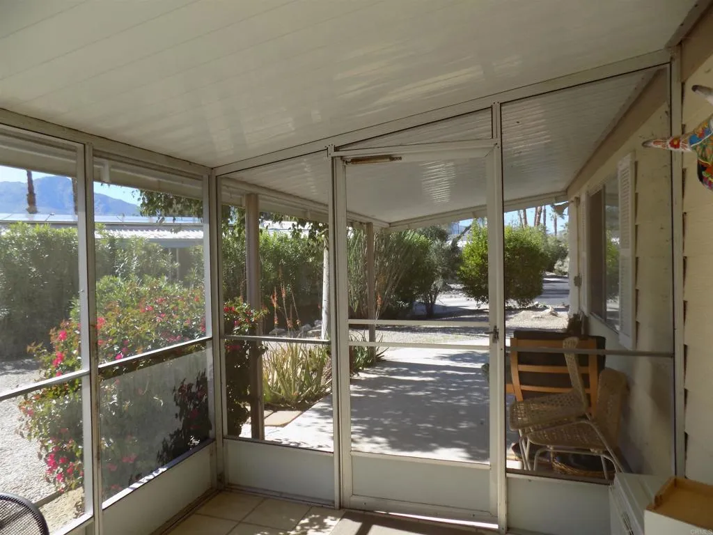 https://cdn.realtyfeed.com/cdn/127/305898074/4d2392905125f31fafb6bfa7e2892a15.webp