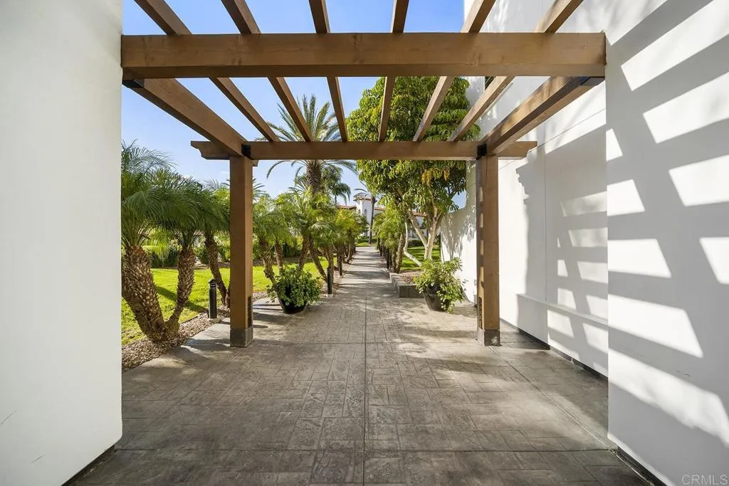 https://cdn.realtyfeed.com/cdn/127/305898644/103866d7786ba6d048b2c03ed2164834.webp
