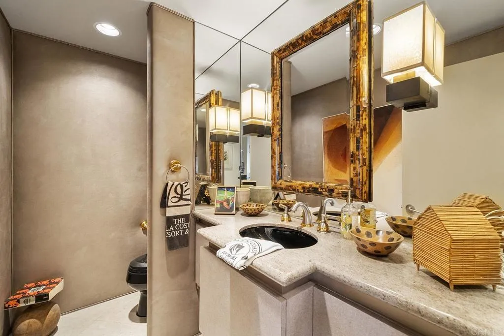 https://cdn.realtyfeed.com/cdn/127/305898644/52d96a02375c883bbea16a0473651857.webp