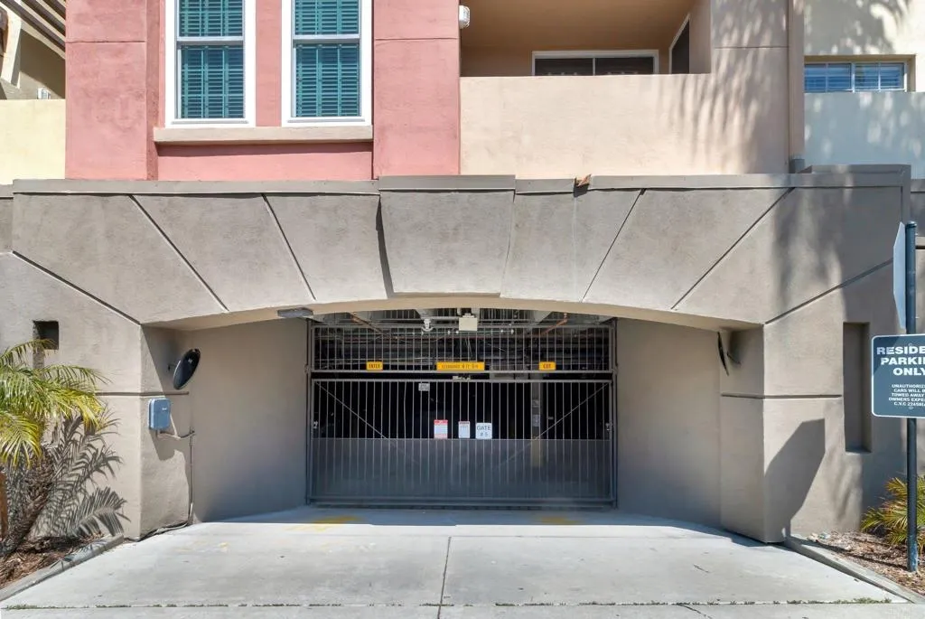 https://cdn.realtyfeed.com/cdn/127/305900013/5fe275474550471fb3c08d37035c9ceb.webp