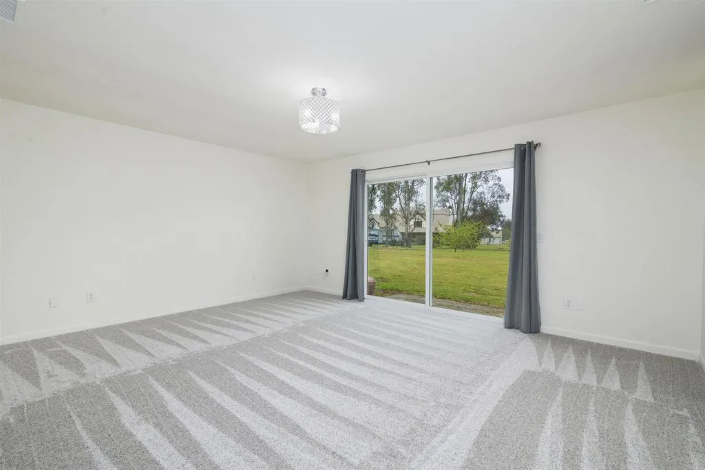 https://cdn.realtyfeed.com/cdn/127/305905139/047605dae14d12ef8c1d9ebe4d9aa169.webp