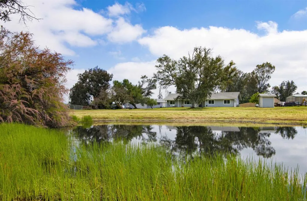 https://cdn.realtyfeed.com/cdn/127/305905139/25954ed0f7eb8b0dcdfb41d89c6b7cb6.webp