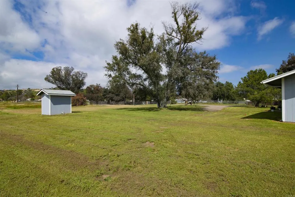 https://cdn.realtyfeed.com/cdn/127/305905139/2892d0ad2b8fa1eef55e78175aad8ea6.webp