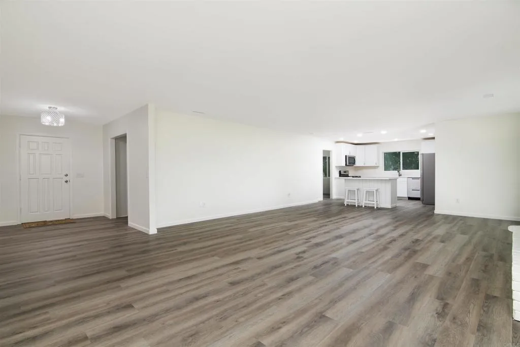 https://cdn.realtyfeed.com/cdn/127/305905139/6cf28085ca93714b67d295f046948efc.webp