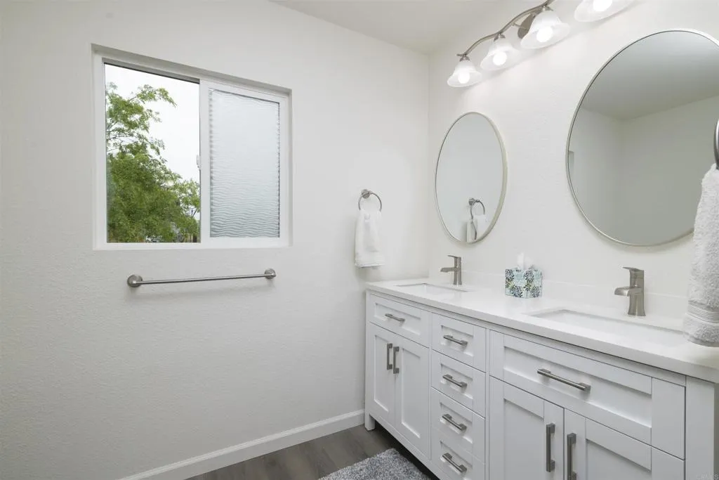 https://cdn.realtyfeed.com/cdn/127/305905139/b1db30b7dacf0a92299bcda033f48001.webp