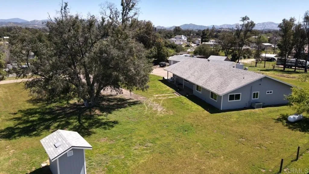 https://cdn.realtyfeed.com/cdn/127/305905139/bbb91168e1e1c7c5df2fc437dfec8639.webp