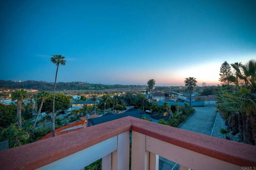 https://cdn.realtyfeed.com/cdn/127/305905603/22f1cca13928ed9ba748196e022cde15.webp