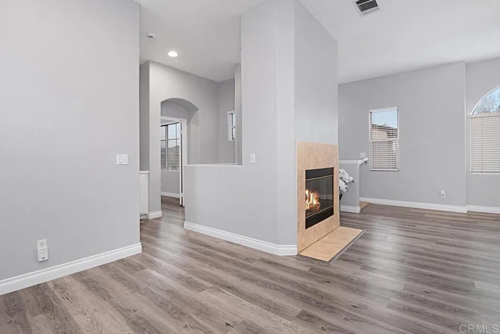 https://cdn.realtyfeed.com/cdn/127/305906643/4ba475623c4d4cf4ff7a4d8cc3e7da7b.webp
