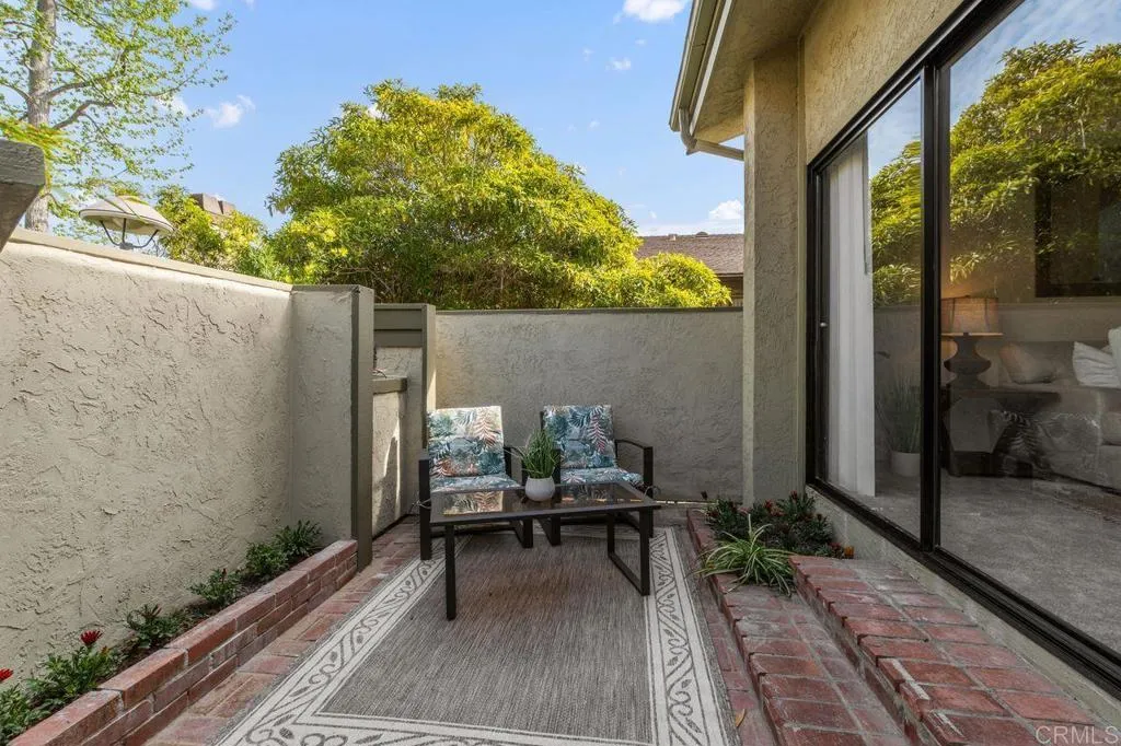 https://cdn.realtyfeed.com/cdn/127/305908520/0de8d61f5b7e1b77b947afdd1cadb94c.webp