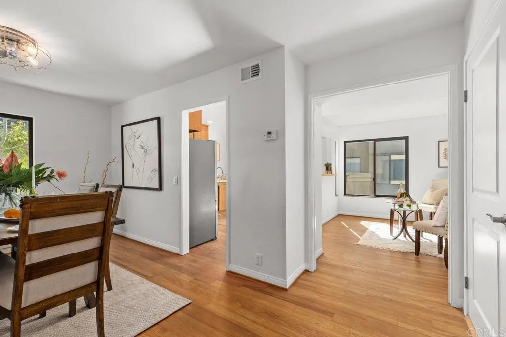 https://cdn.realtyfeed.com/cdn/127/305908520/9bdeb9e9965eb2be1bdea628342b4134.webp