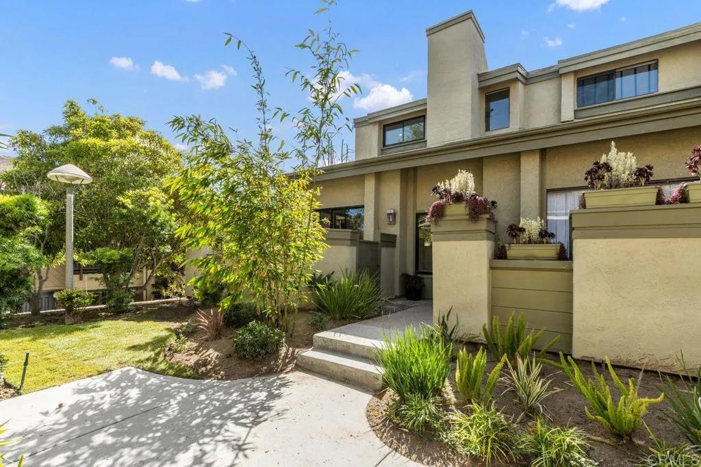 https://cdn.realtyfeed.com/cdn/127/305908520/c7166be86309379458dcdfc5b9dcbd89.webp