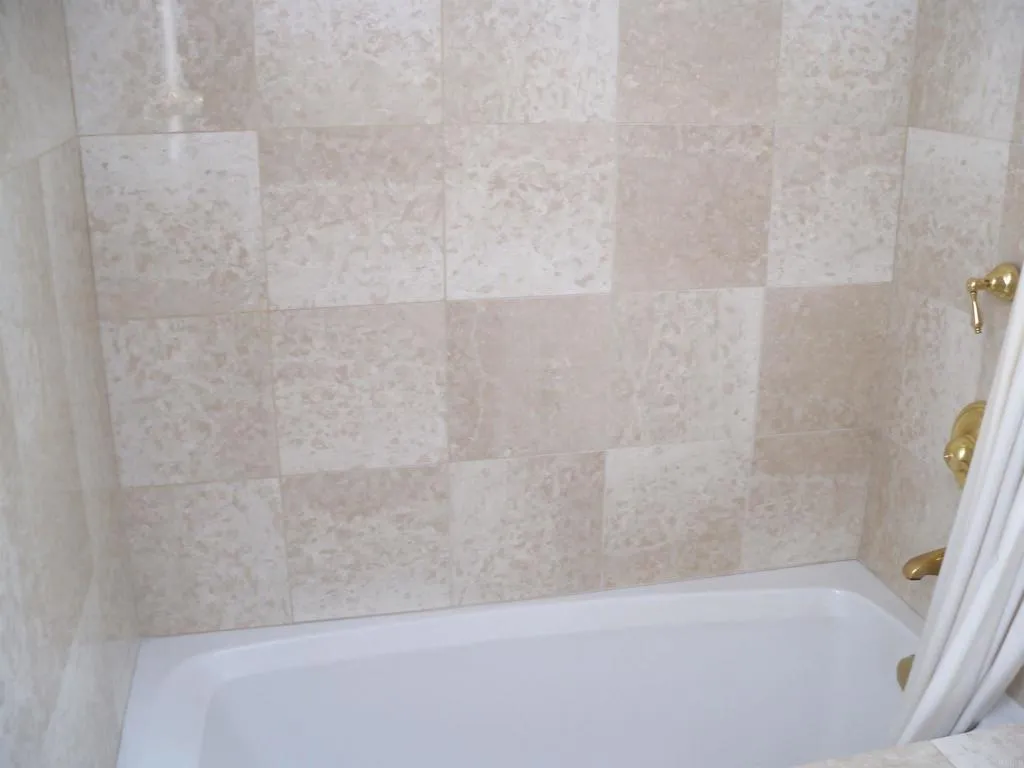 https://cdn.realtyfeed.com/cdn/127/305908686/226ec1fa688ec0ae0141b75d69cae318.webp